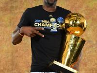 九游体育-包含詹姆斯赛事官方发布战术调整新规，加拿大队争议不断！的词条