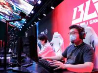 九游娱乐-Rookie回归赛场，势不可挡首场状态亮眼，DWG观众沸腾！的简单介绍