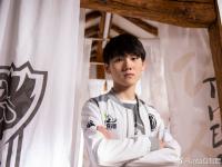 九游娱乐-JackeyLove迎来十五赛季高光表现，IG球迷沸腾！的简单介绍