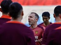 九游- 亚冠集结日再迎强敌，门兴格拉德巴赫防线松动，主帅态度——气氛紧张，控场能力受关注