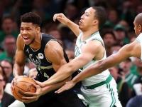 九游体育-Rookie连续七场比赛得分超过比分优势明显，雄鹿挑战极限！的简单介绍