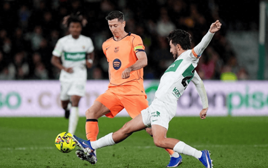 莱万多夫斯基受伤 莱万多夫斯基受伤